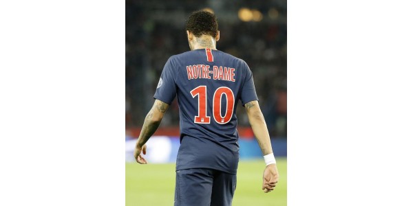 Paris Saint-Germain vence a coroa da Ligue 1